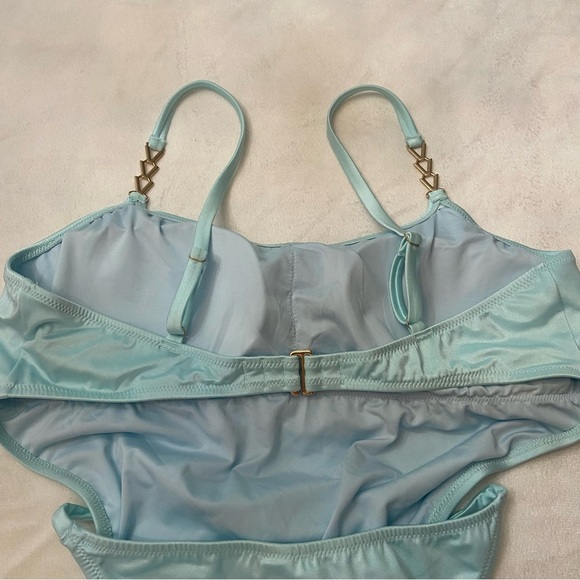 New! Victoria's Secret Sea Foam Chain Strap High-Leg Swimsuit 3703 - Picture 6 of 8